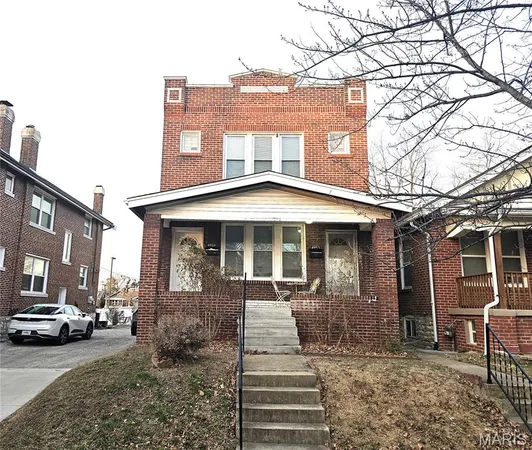 $1,275 | 4953 Holly Hills Avenue, Unit A, St. Louis, MO 63109