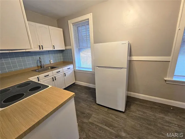 $1,275 | 4953 Holly Hills Avenue, Unit A, St. Louis, MO 63109