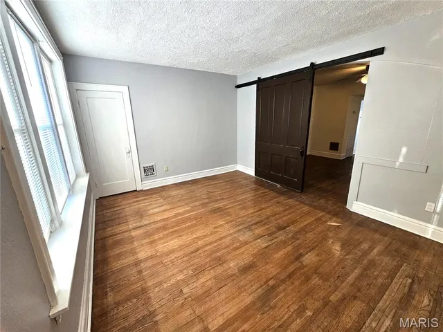 $1,275 | 4953 Holly Hills Avenue, Unit A, St. Louis, MO 63109