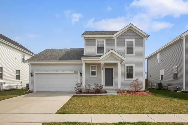 $420,000 | 32062 Savannah Drive, Lakemoor, IL 60051