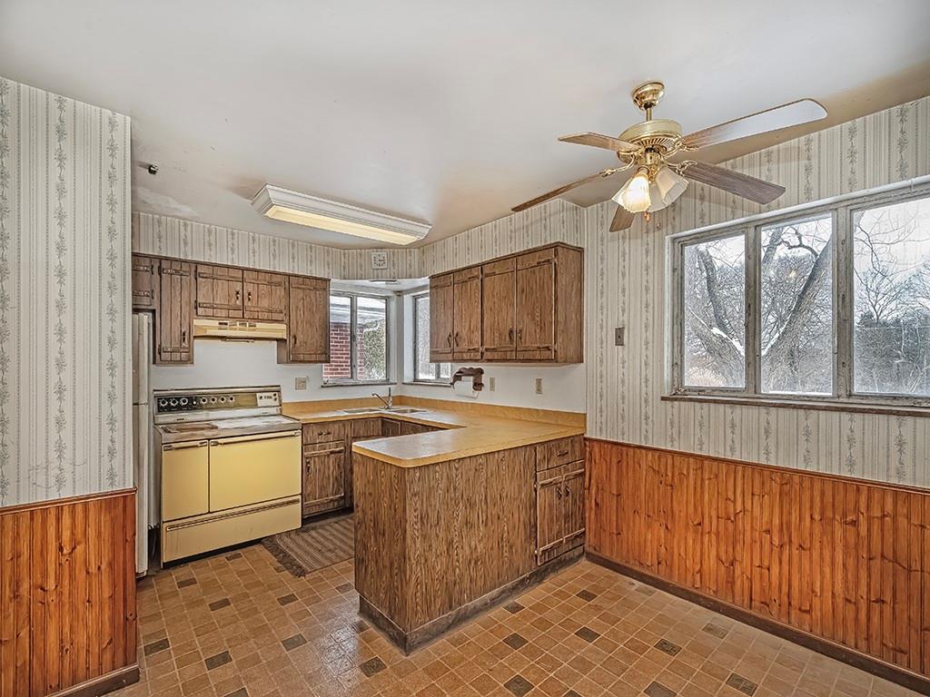 390 Brewer Road Rochester, PA 15074 - Photo 6 of 18
