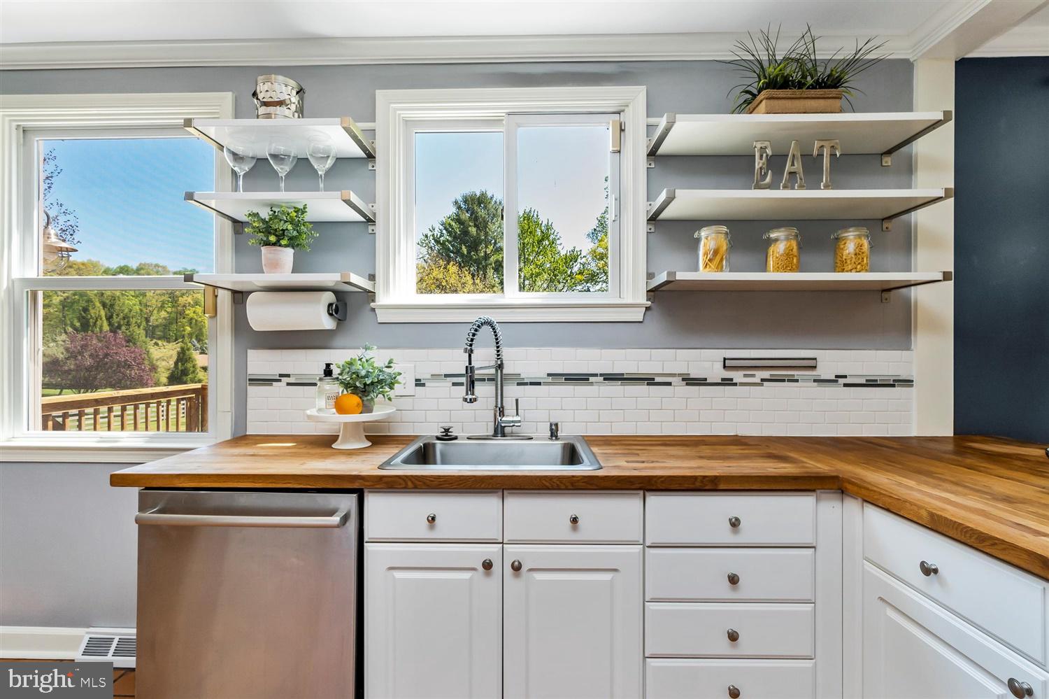 712 West Padonia Road Lutherville-Timonium, MD 21093 - Photo 18 of 38 SS Appliances and butcher block counter tops