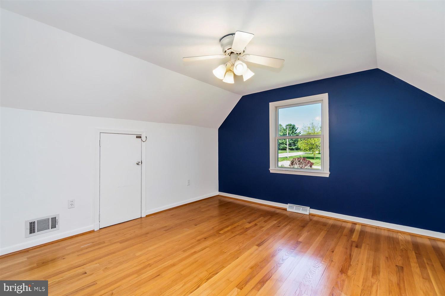 712 West Padonia Road Lutherville-Timonium, MD 21093 - Photo 28 of 38 2nd floor bedroom #3