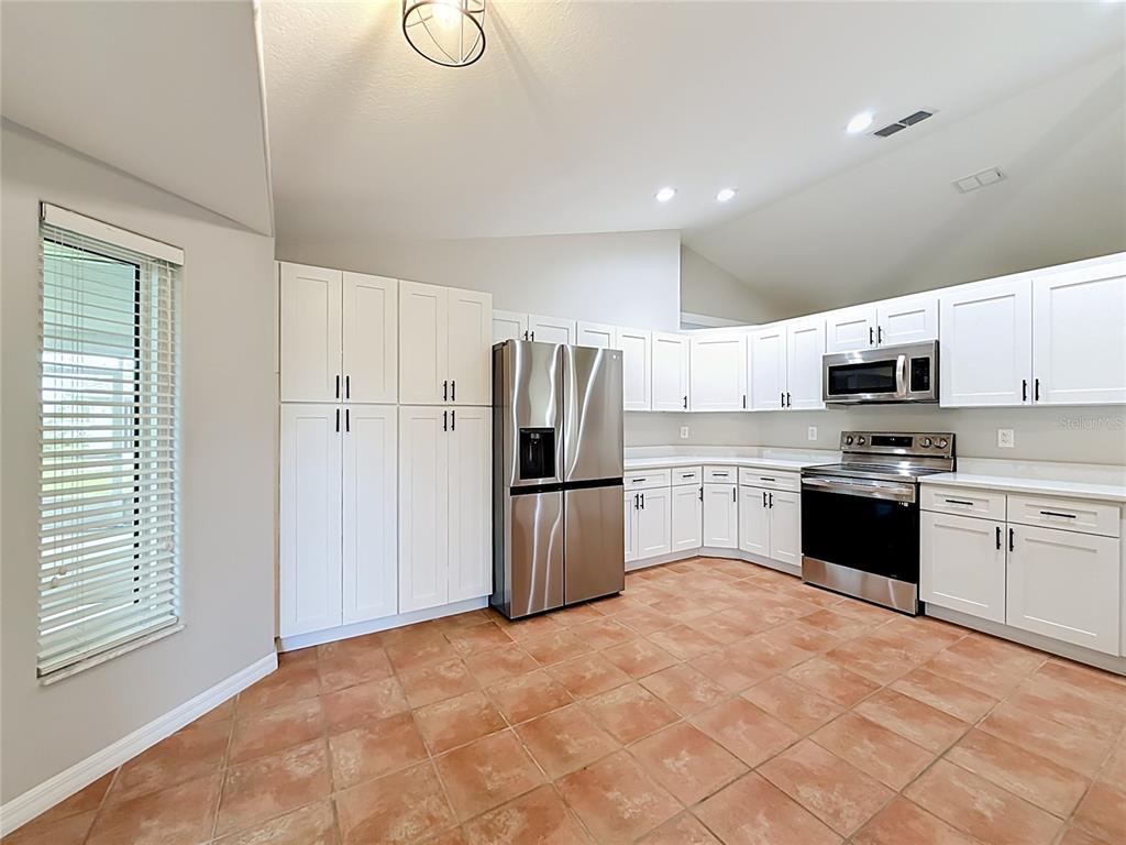 9537 Southwest 53rd Circle Ocala, FL 34476 - Photo 15 of 45