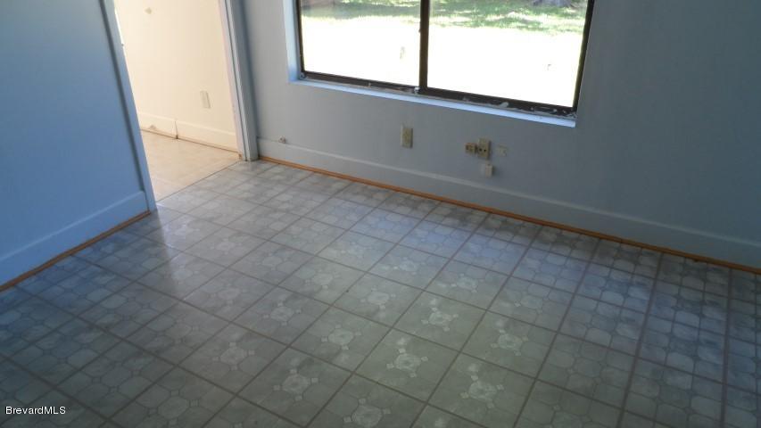 1213 Wing Road Southwest Palm Bay, FL 32908 - Photo 5 of 10 SAM_1474 (Small)