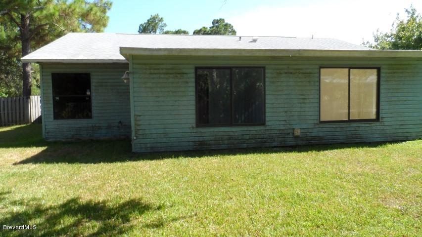 1213 Wing Road Southwest Palm Bay, FL 32908 - Photo 10 of 10 SAM_1483 (Small)