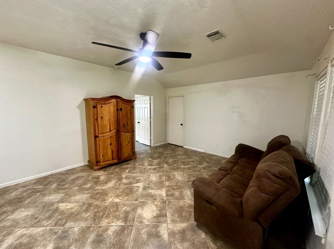 12421 Royal Springs Road Conroe, TX 77303 - Photo 7 of 16