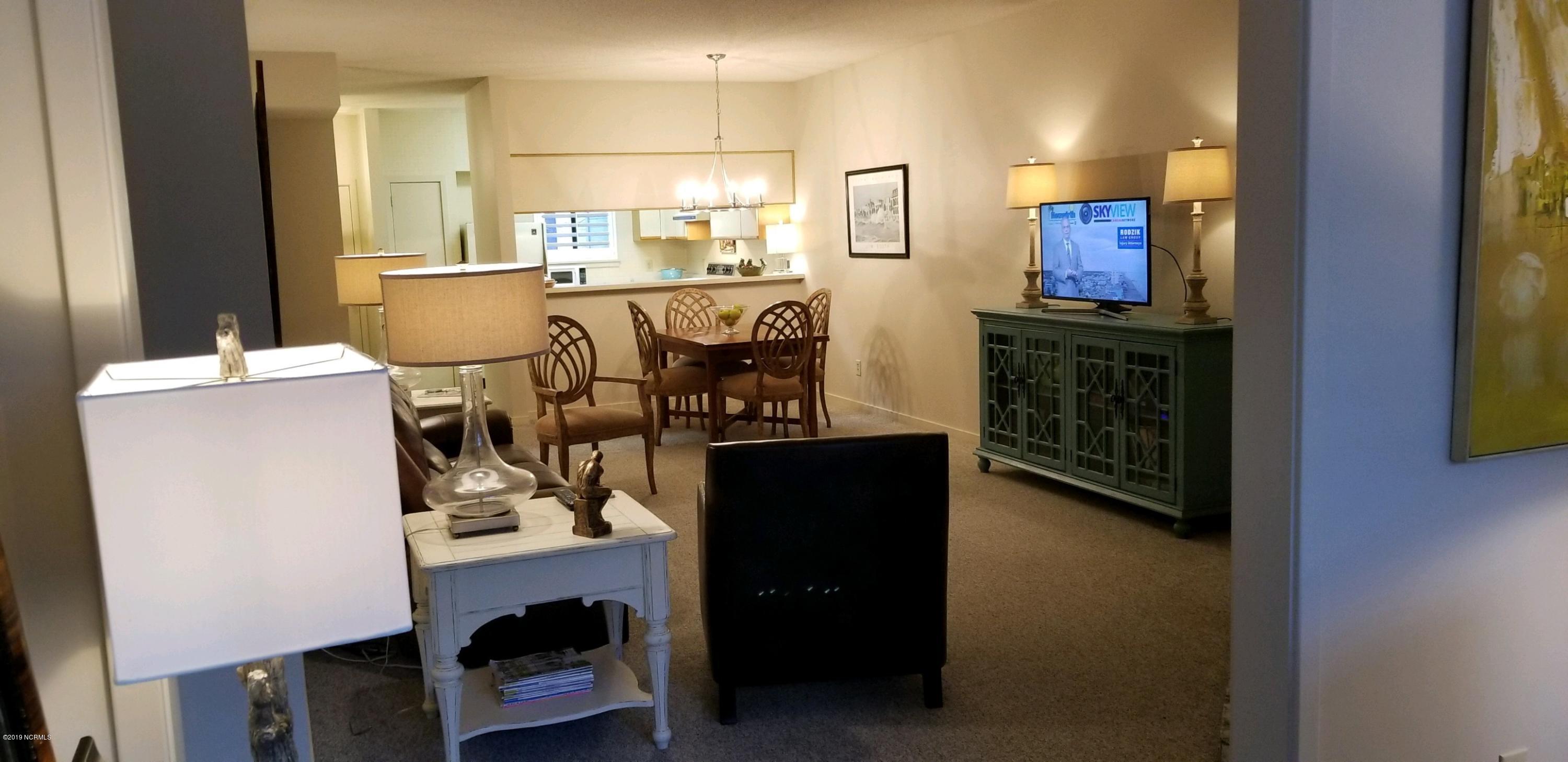 1561 Hawthorne Road, Unit B2 Wilmington, NC 28403 - Photo 10 of 16 Hawthorne 7
