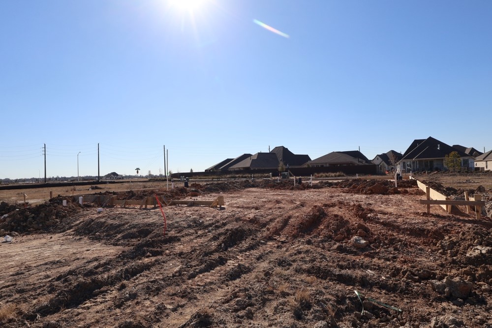 9006 Limestone Mill Way Manvel, TX 77578 - Photo 3 of 11 Every foundation at DWH is engineered and it’s inspected three times! We do not do “batch” testing. Rest easy knowing your foundation comes with a 10 year warranty.