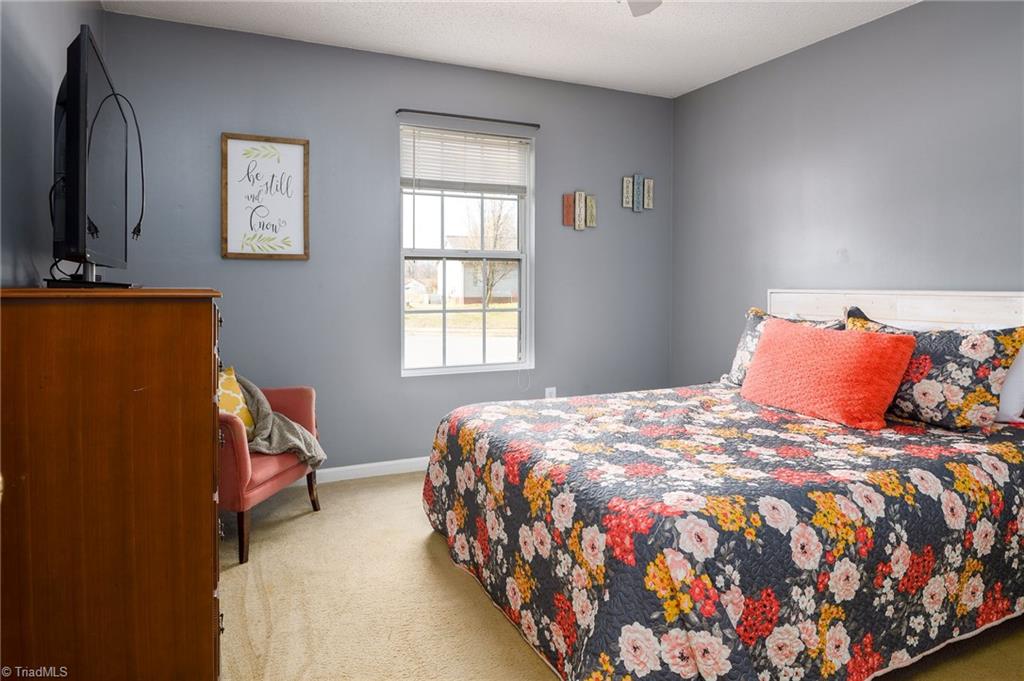609 Ladford Lane High Point, NC 27265 - Photo 16 of 24 Bedroom