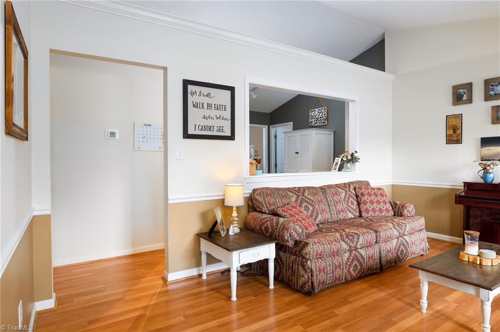 609 Ladford Lane High Point, NC 27265 - Photo 7 of 24 Living Room