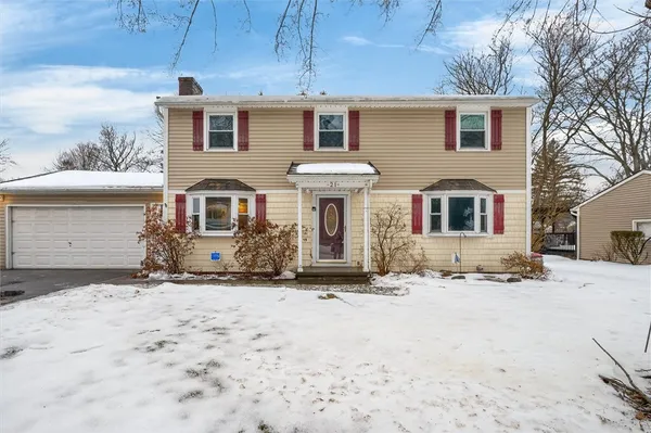 $330,000 | 21 Squirrels Heath Road, Perinton, NY 14450
