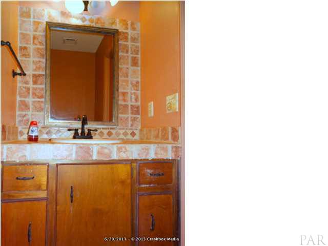 15015 Innerarity Point Road Pensacola, FL 32507 - Photo 6 of 13 Gallery Image 6
