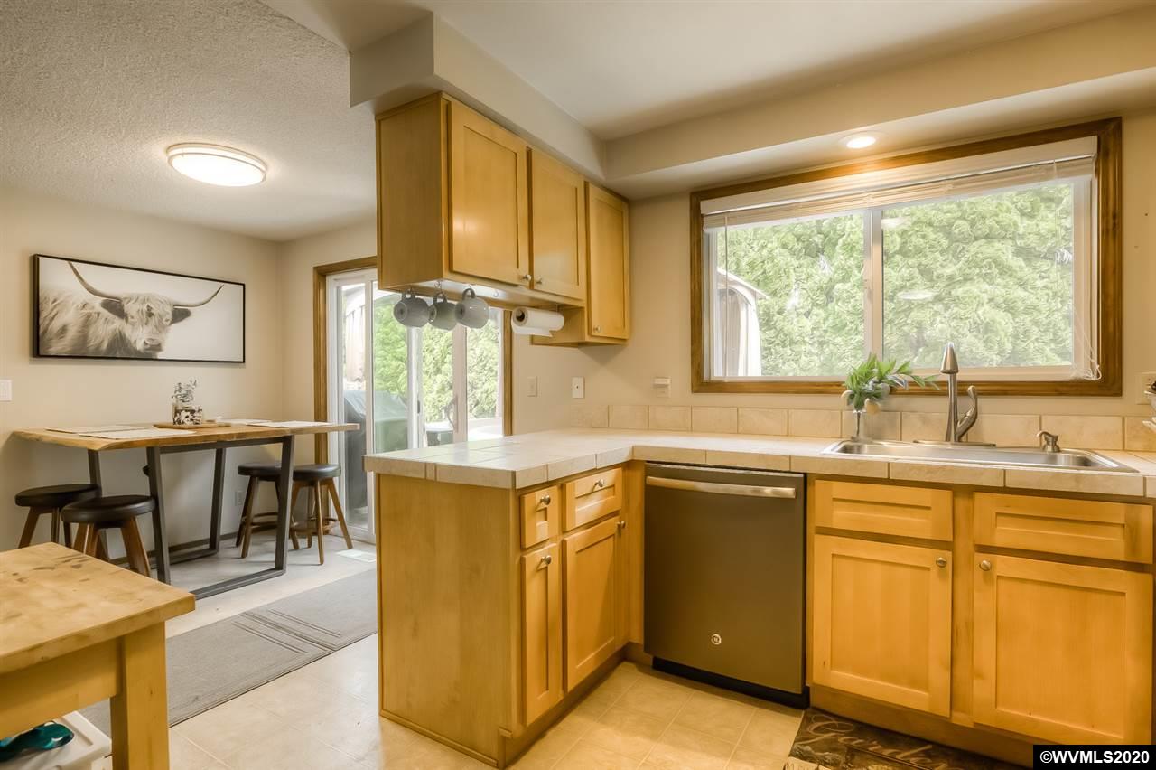 310 Boone Road Southeast Salem, OR 97306 - Photo 11 of 23 Gallery Image 11