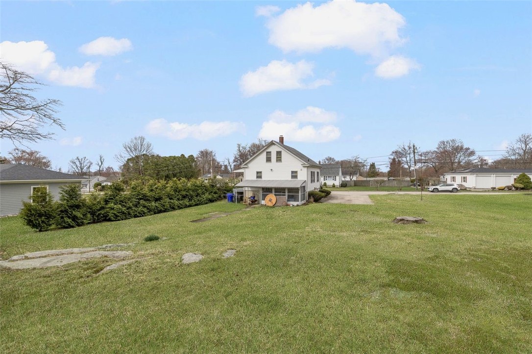 93 Harding Street West Warwick, RI 02893 - Photo 5 of 45