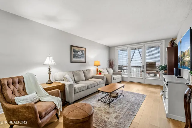 $295,000 | 504 Regal Tower, Maryville, TN 37804