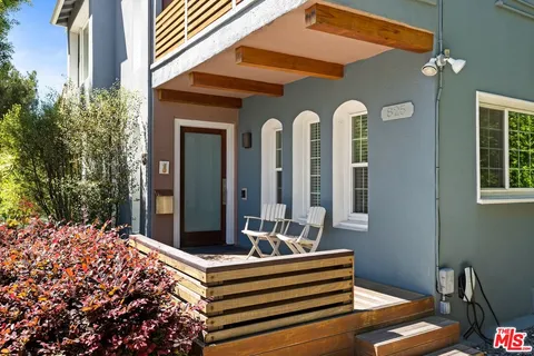 $1,895,000 | 825 South Stanley Avenue, Los Angeles, CA 90036