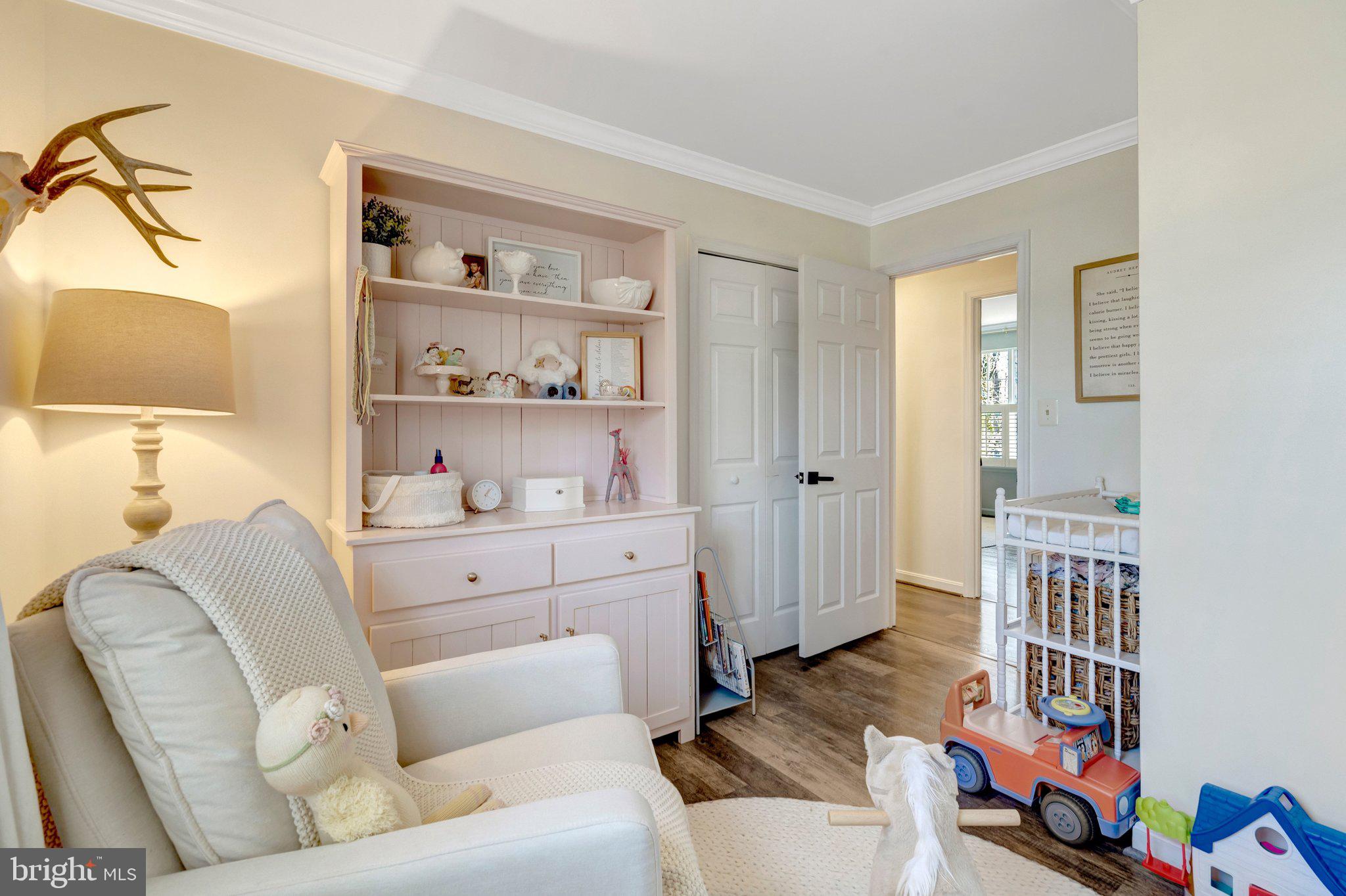 8585 Short Street Manassas, VA 20112 - Photo 20 of 31 a living room with furniture and a window