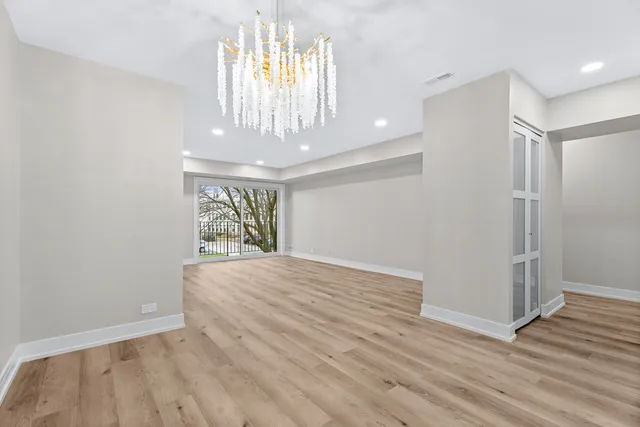 $254,900 | 129 West Brandon Court, Unit 23, Palatine, IL 60067