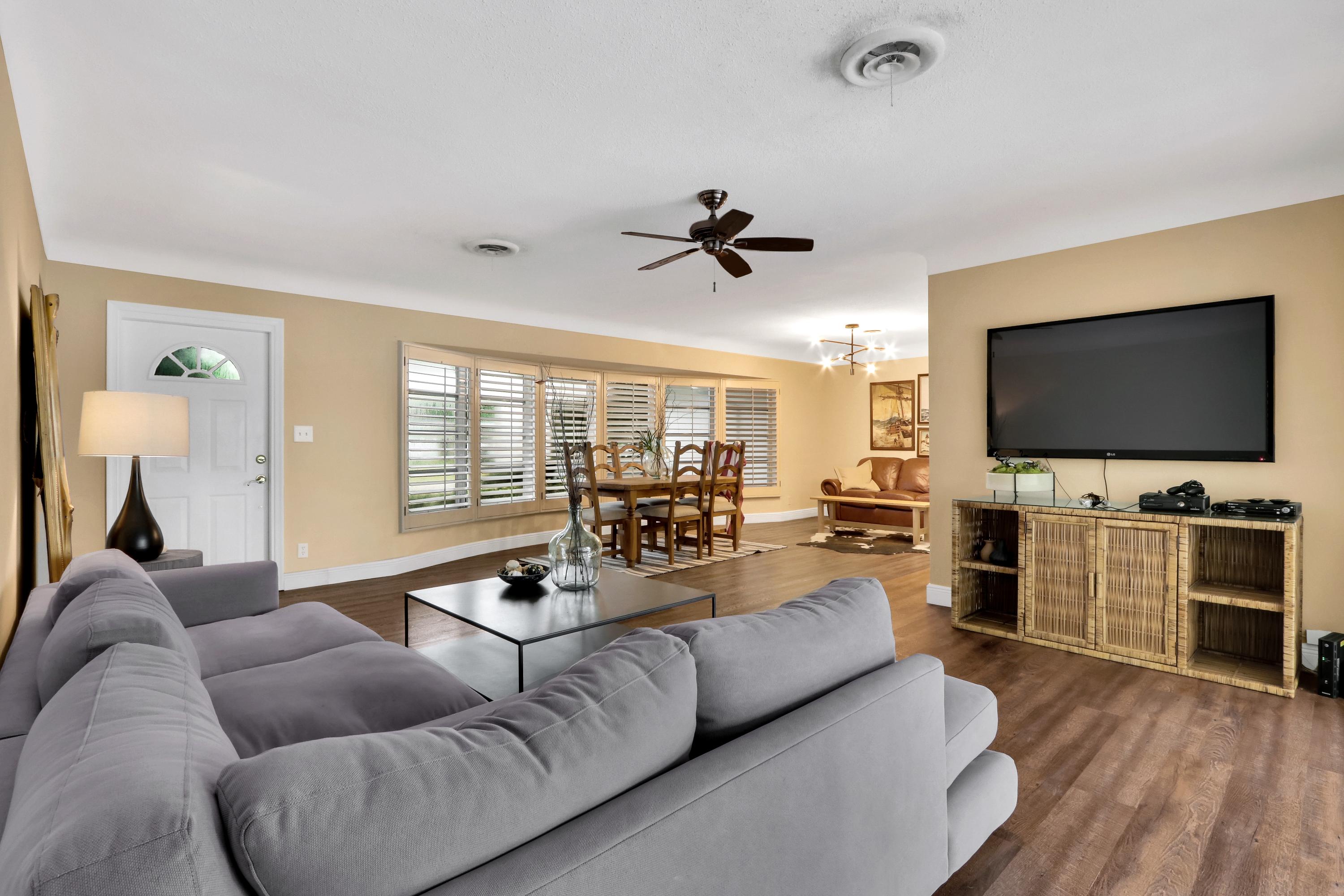 574 Northwest 14th Avenue Boca Raton, FL 33486 - Photo 16 of 21 05_Image_5_of_25
