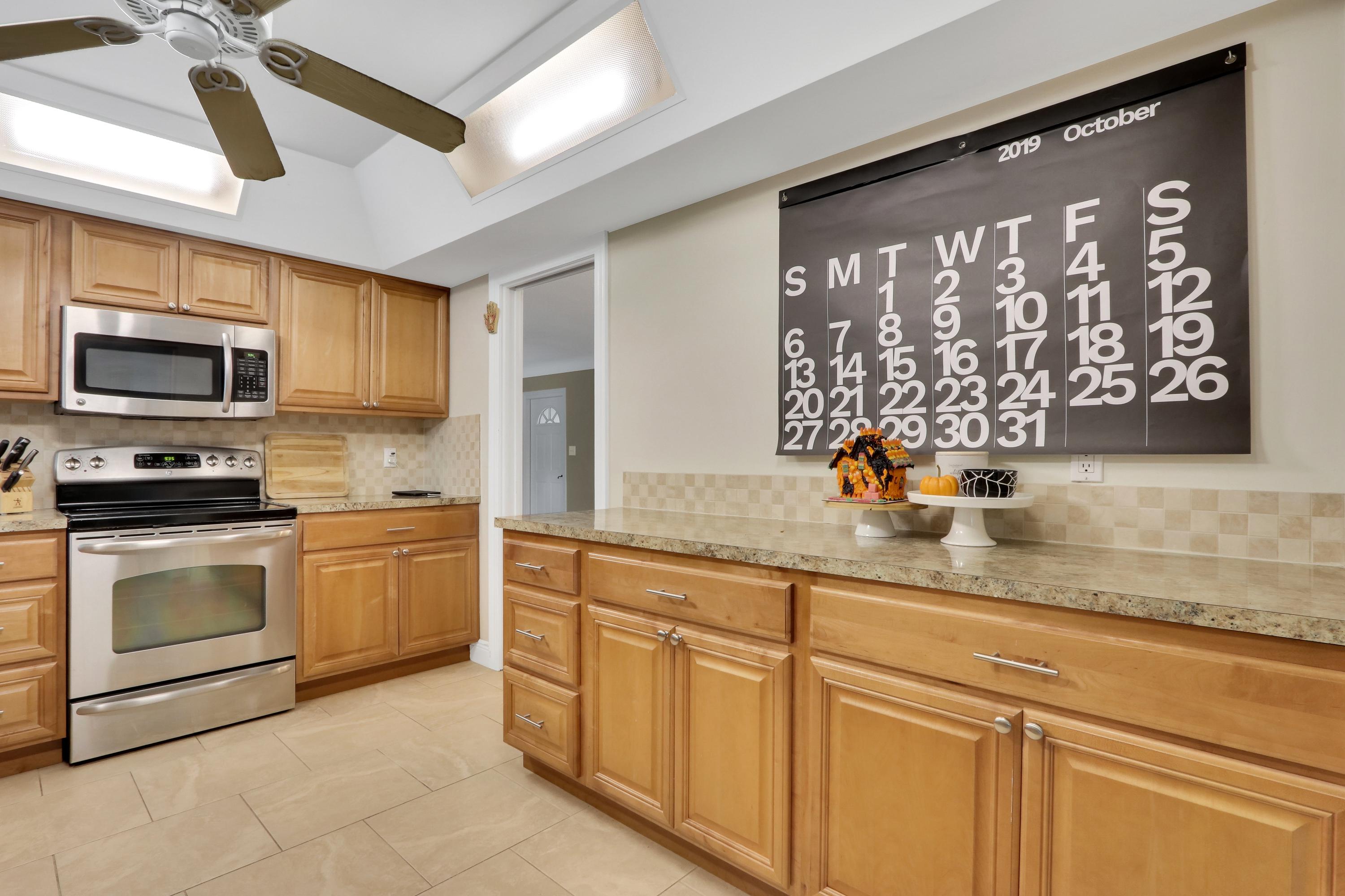574 Northwest 14th Avenue Boca Raton, FL 33486 - Photo 5 of 21 11_Image_11_of_25