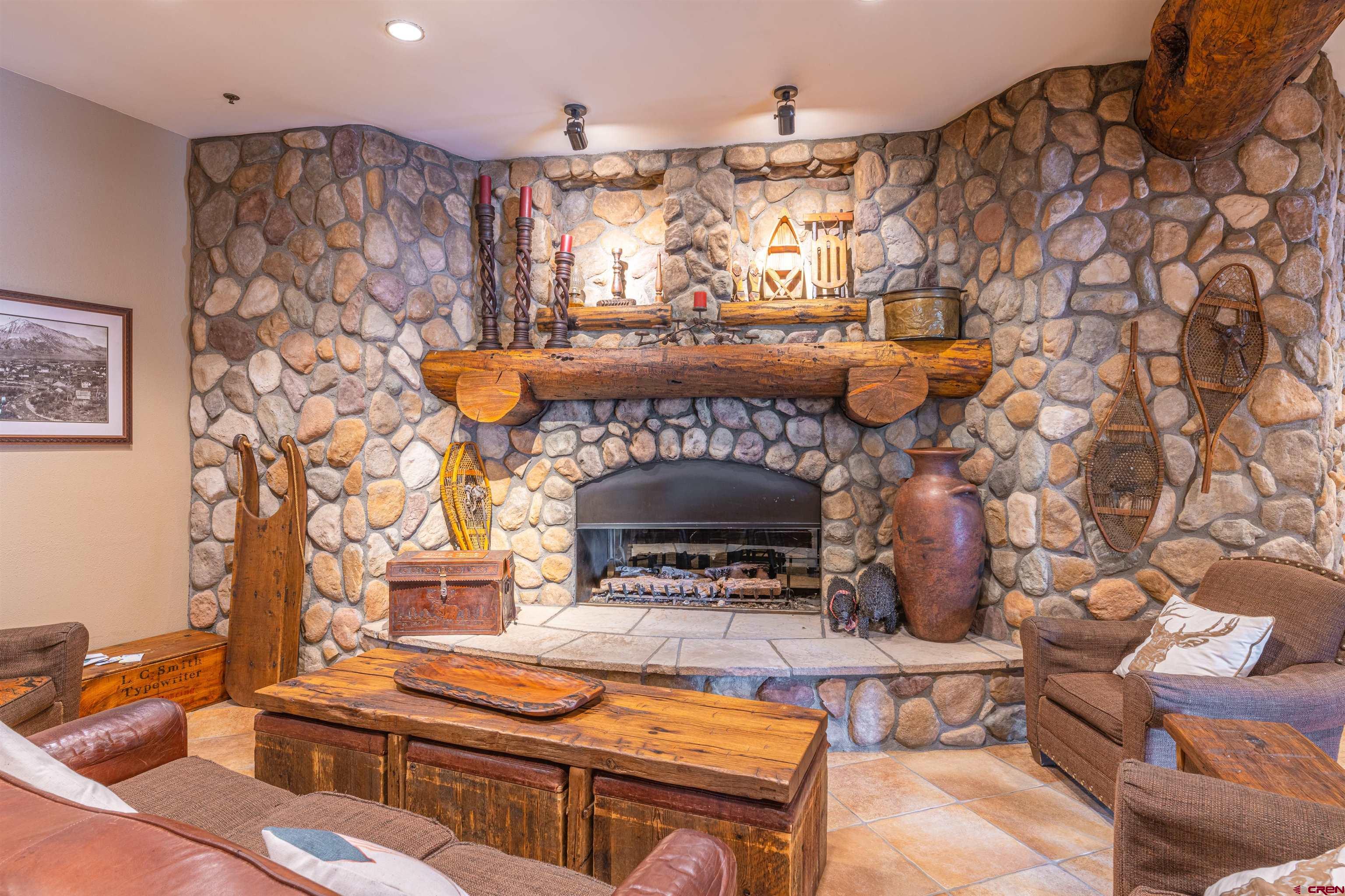 6 Emmons Road, Unit 307 Crested Butte, CO 81225 - Photo 4 of 26 Gallery Image 4