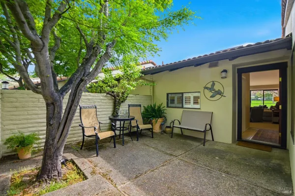a view of outdoor space yard and porch