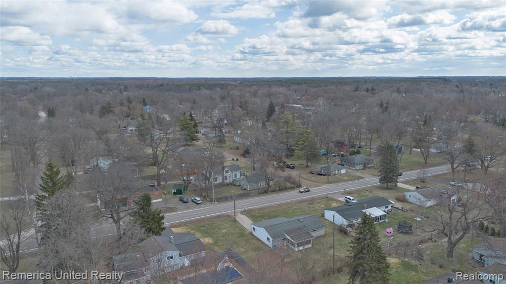 945 North Commerce Road Commerce Township, MI 48382 - Photo 57 of 59