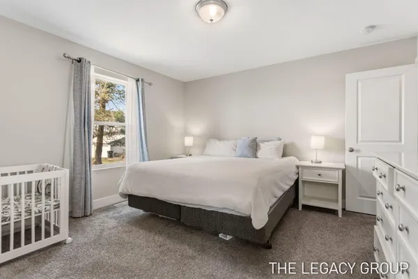 $409,900 | 10417 Richfield Lane, Allendale, MI 49401