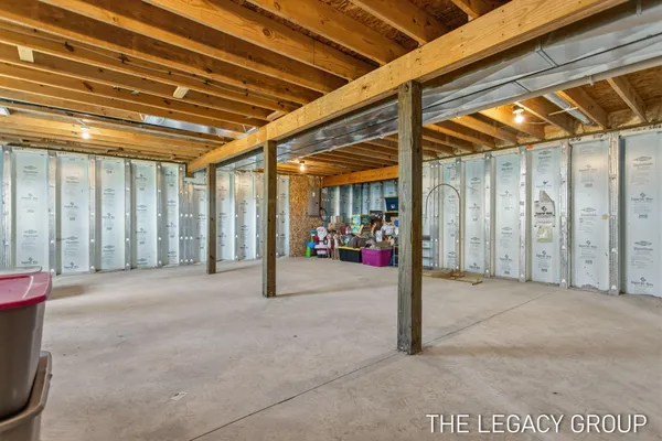 $425,000 | 10417 Richfield Lane, Allendale, MI 49401