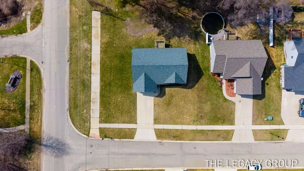 $425,000 | 10417 Richfield Lane, Allendale, MI 49401