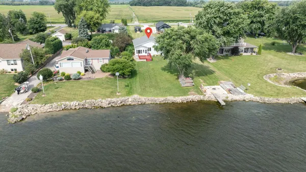 $550,000 | N8801 Lakeshore Drive, Van Dyne, WI 54979