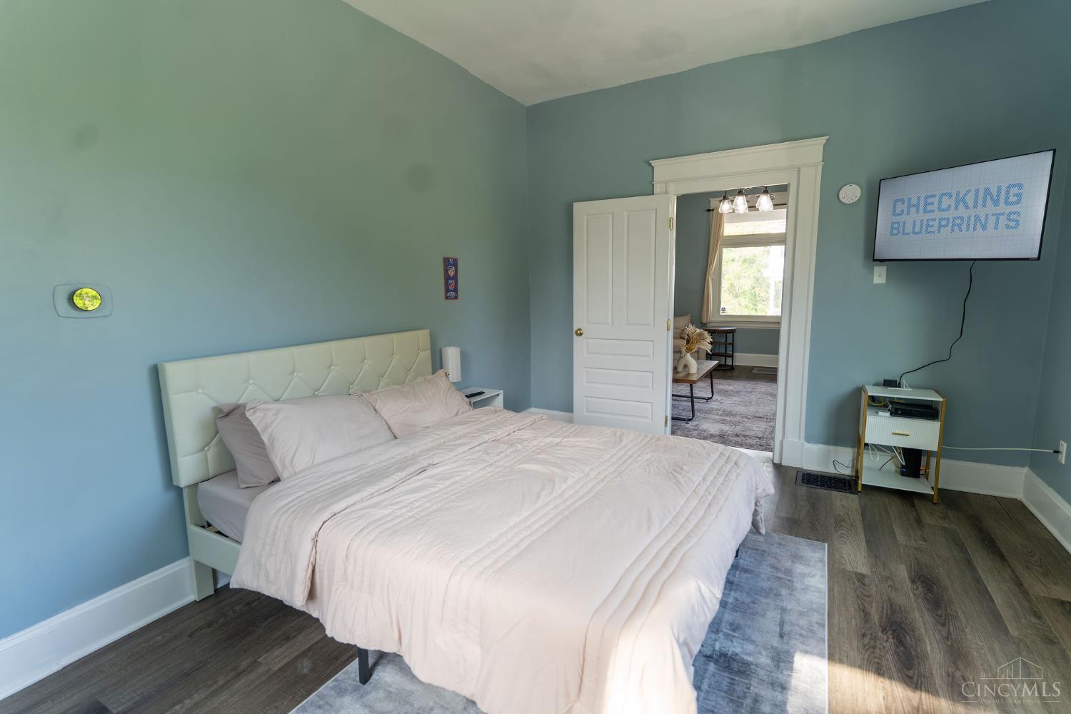 2268 Rice Street Cincinnati, OH 45219 - Photo 11 of 47