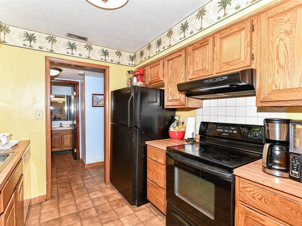 2572 Spring Hill Court Indianapolis, IN 46268 - Photo 14 of 28