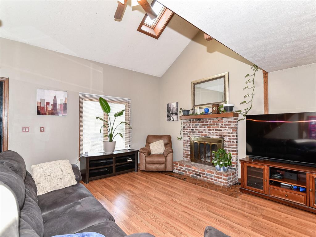 2572 Spring Hill Court Indianapolis, IN 46268 - Photo 9 of 28