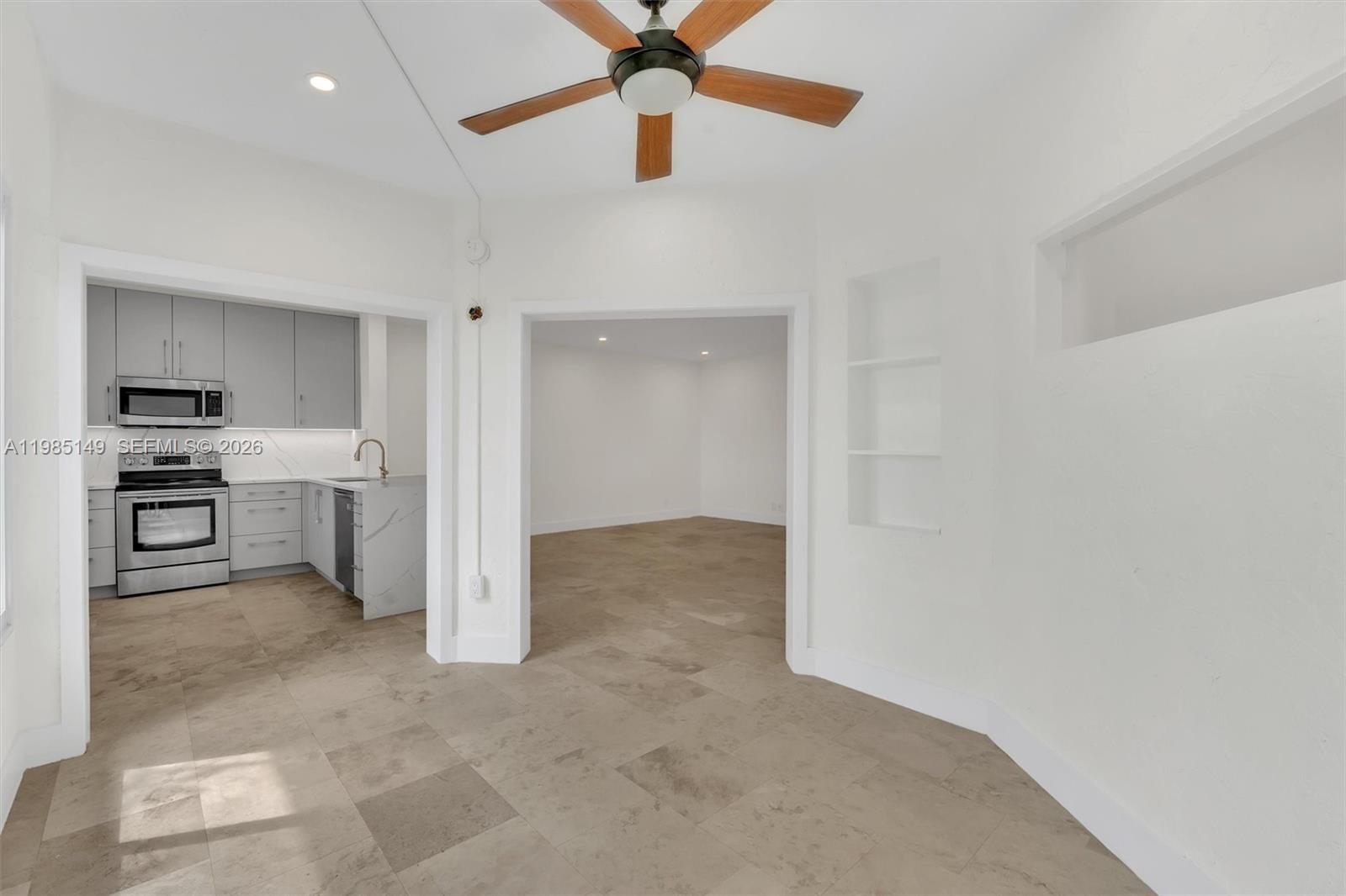 6538 Via Regina, Unit 9 Boca Raton, FL 33433 - Photo 18 of 37 Gallery Image 18