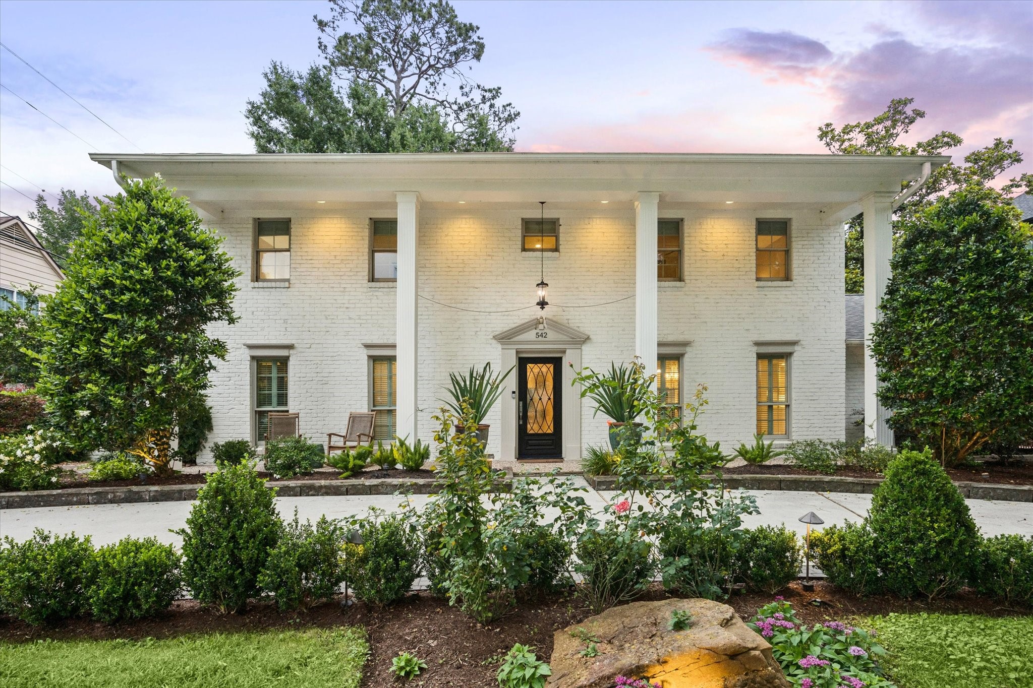 542 Ramblewood Road Houston, TX 77079 - Photo 1 of 40
