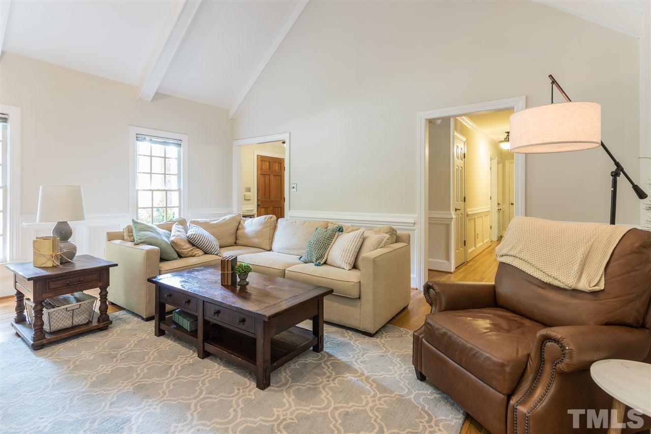 12 Strawberry Ridge Lane Durham, NC 27713 - Photo 4 of 10 Gallery Image 4
