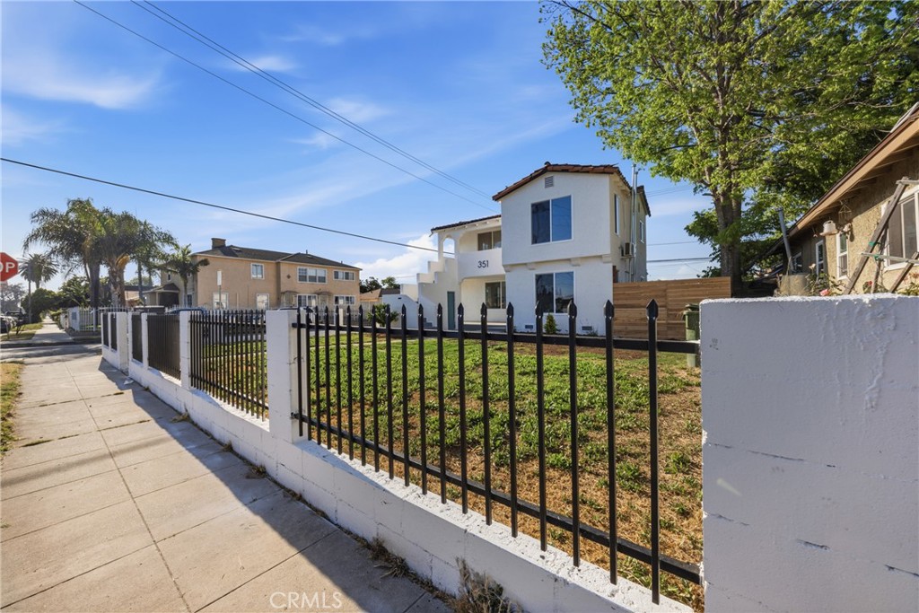 351 West Magnolia Street Compton, CA 90220 - Photo 38 of 39