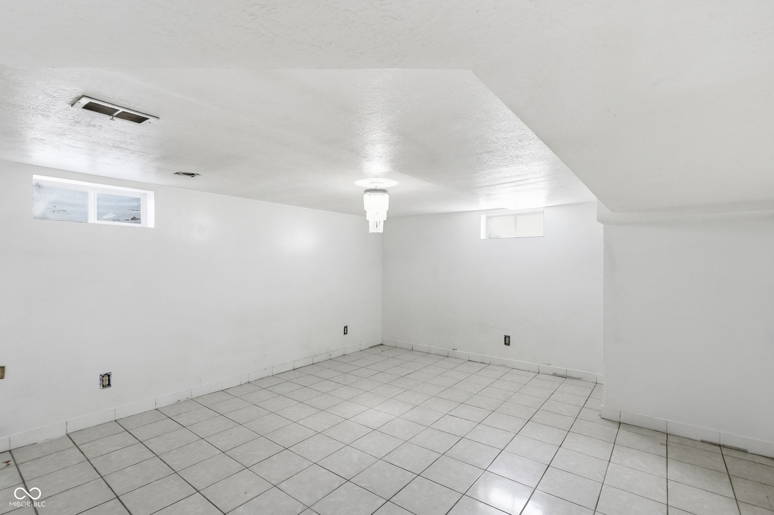 2915 North Mitthoefer Road Indianapolis, IN 46229 - Photo 25 of 42 Gallery Image 25