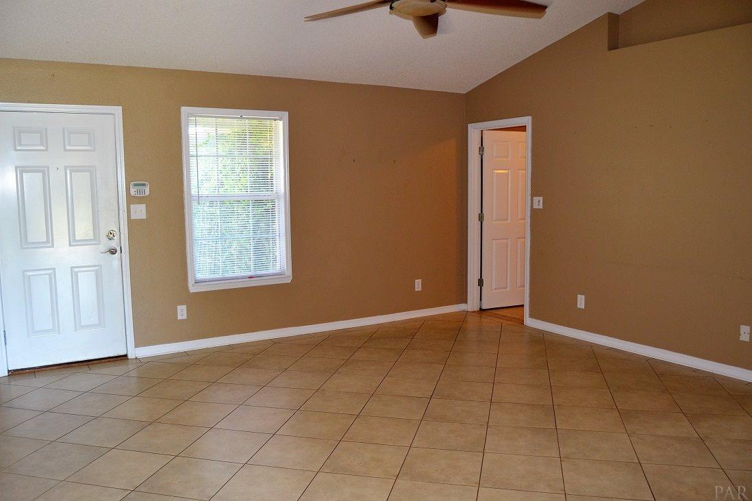 8895 Tarrytown Road Milton, FL 32583 - Photo 3 of 25