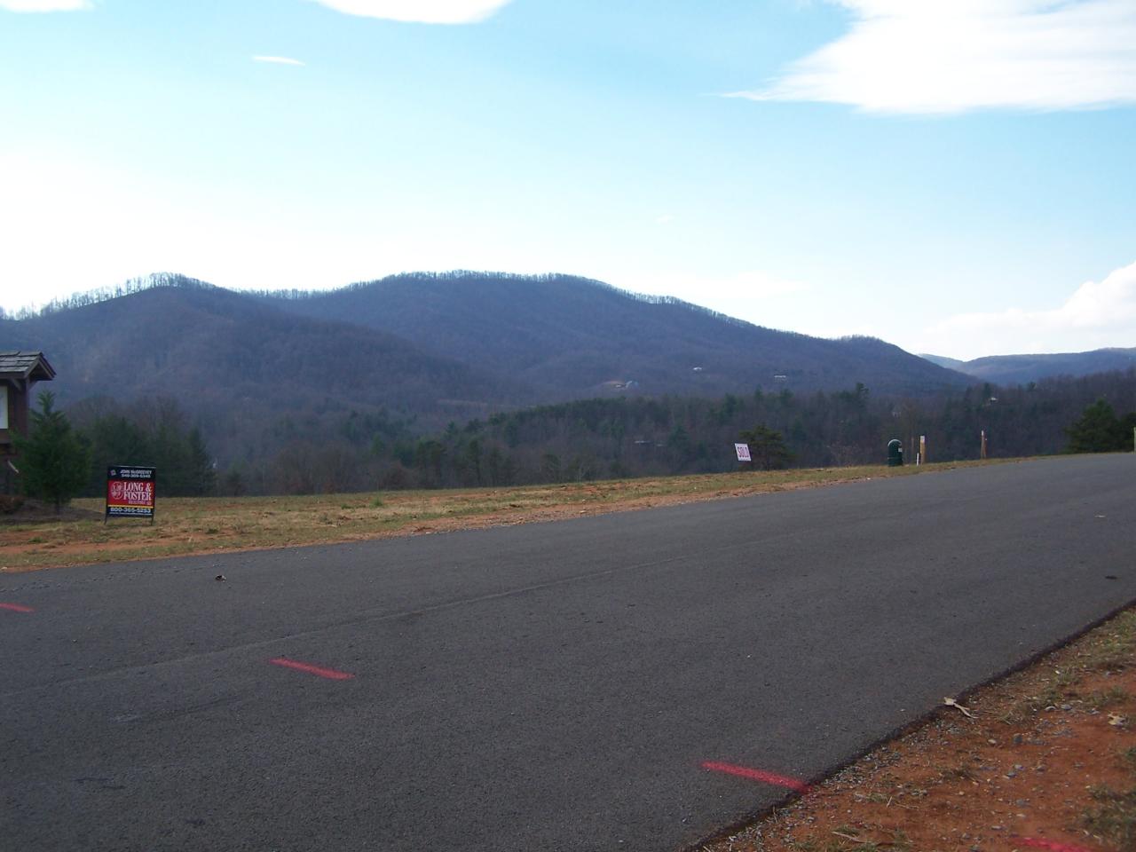 1007 River Rock Road Vinton, VA 24179 - Photo 10 of 13 Views