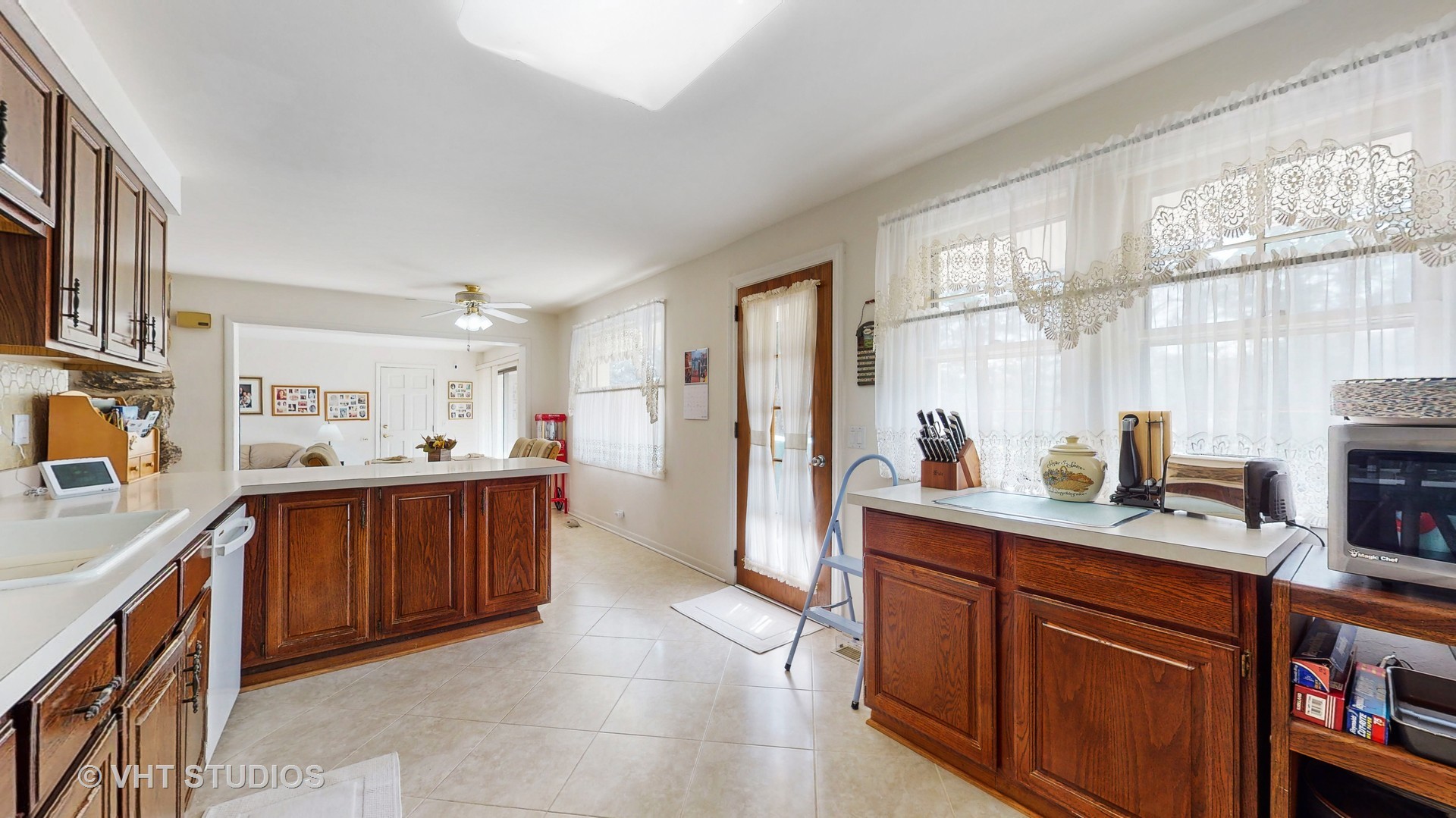 1842 Thomas Atkinson Road Inverness, IL 60067 - Photo 11 of 31