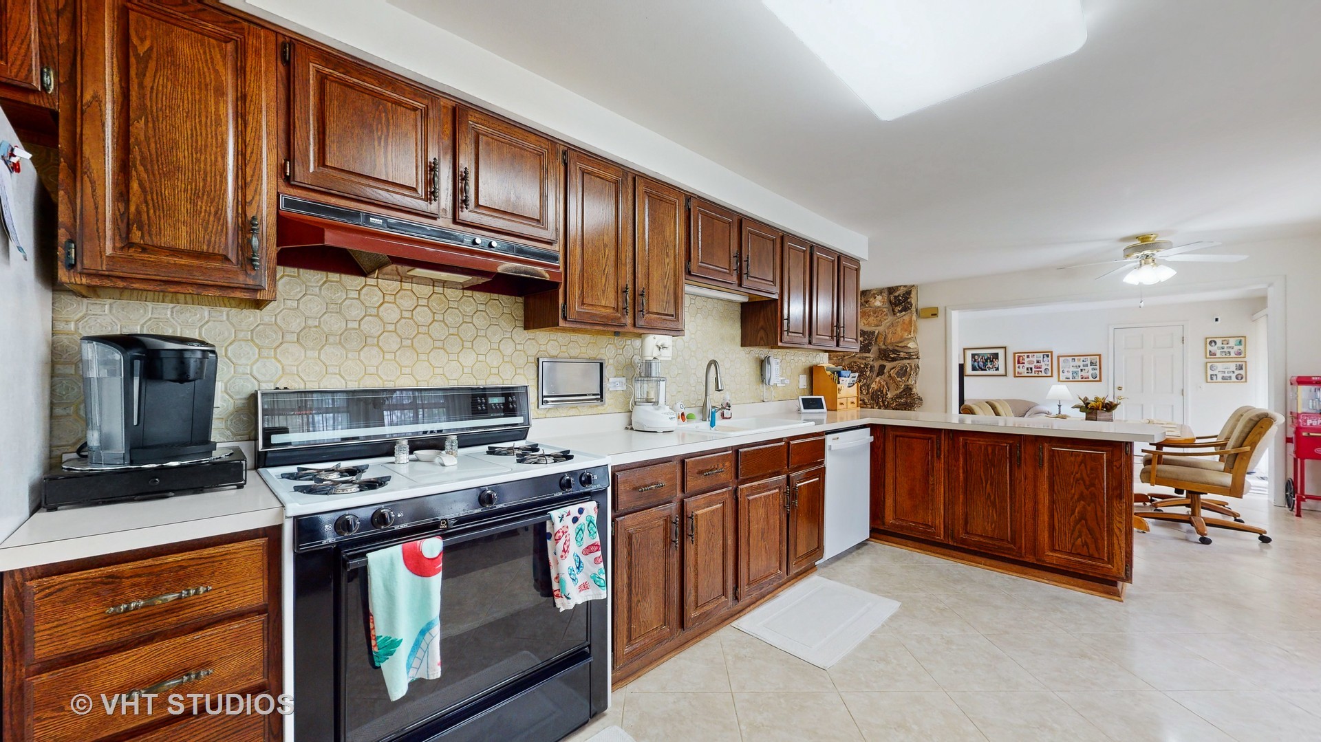 1842 Thomas Atkinson Road Inverness, IL 60067 - Photo 9 of 31
