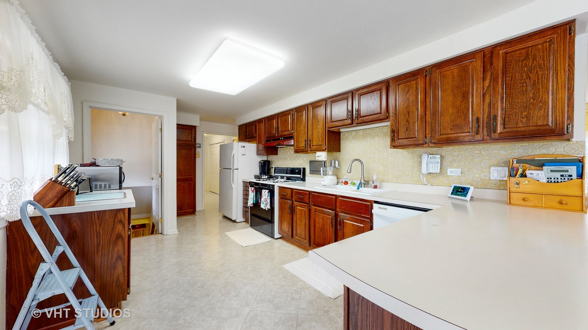 1842 Thomas Atkinson Road Inverness, IL 60067 - Photo 10 of 31