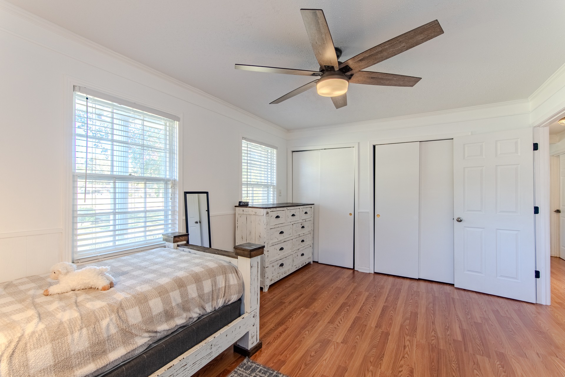 404 Highway 57 Ramer, TN 38367 - Photo 31 of 87 a bedroom with a large bed and a window