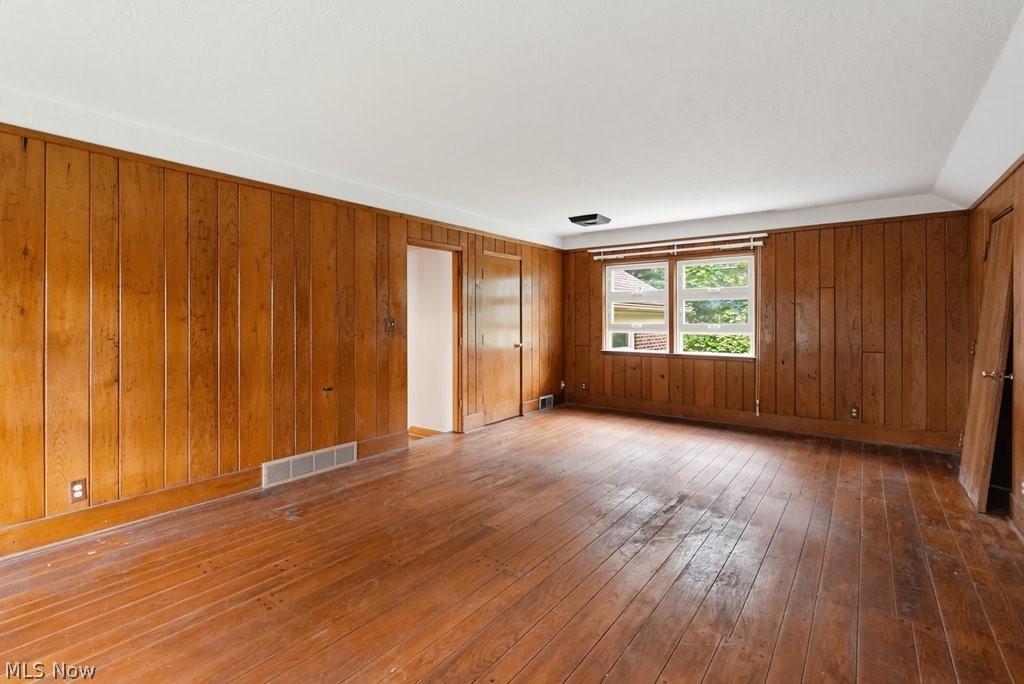 21 Hampshire Road Akron, OH 44313 - Photo 28 of 45