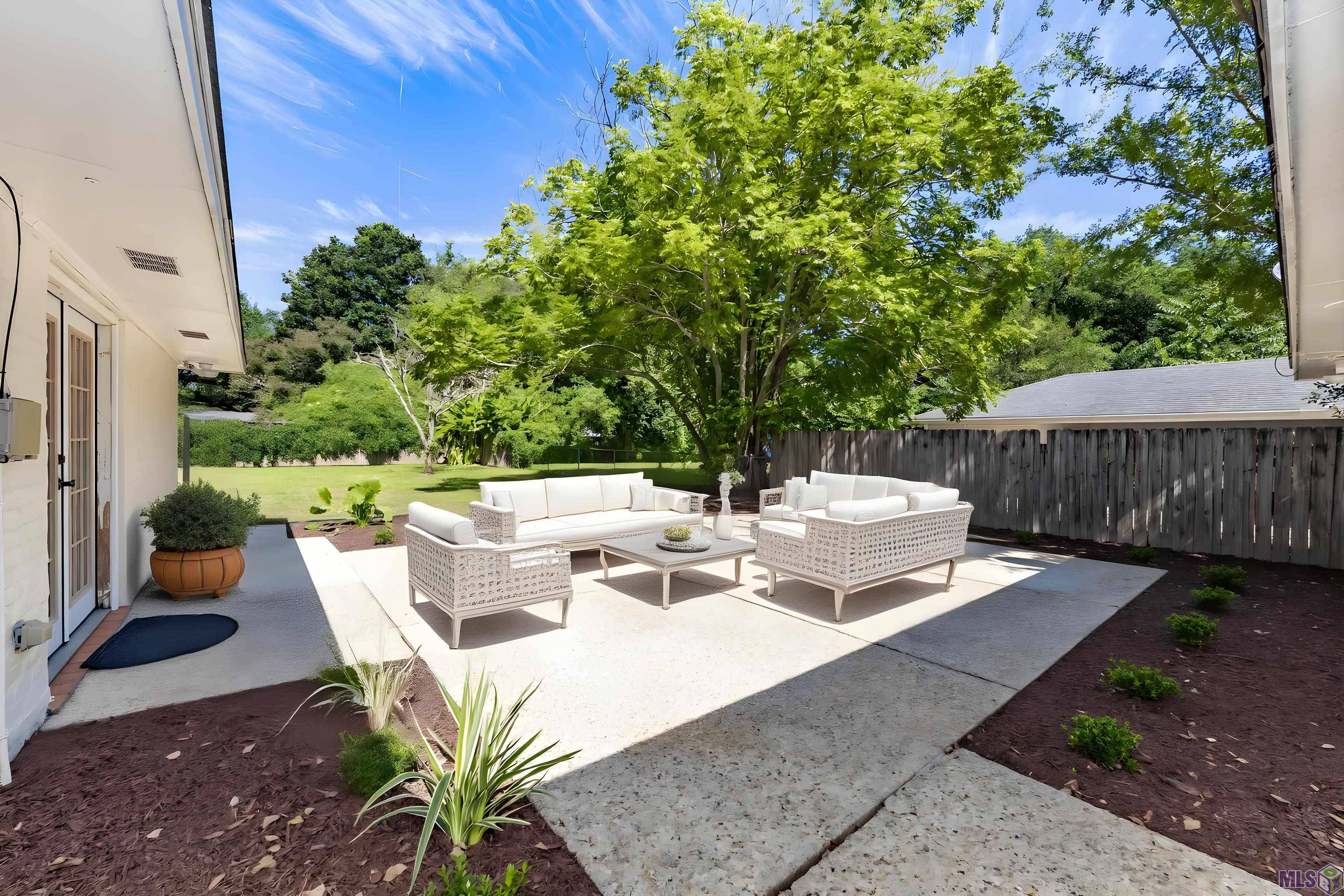 359 Chippenham Drive Baton Rouge, LA 70808 - Photo 11 of 54