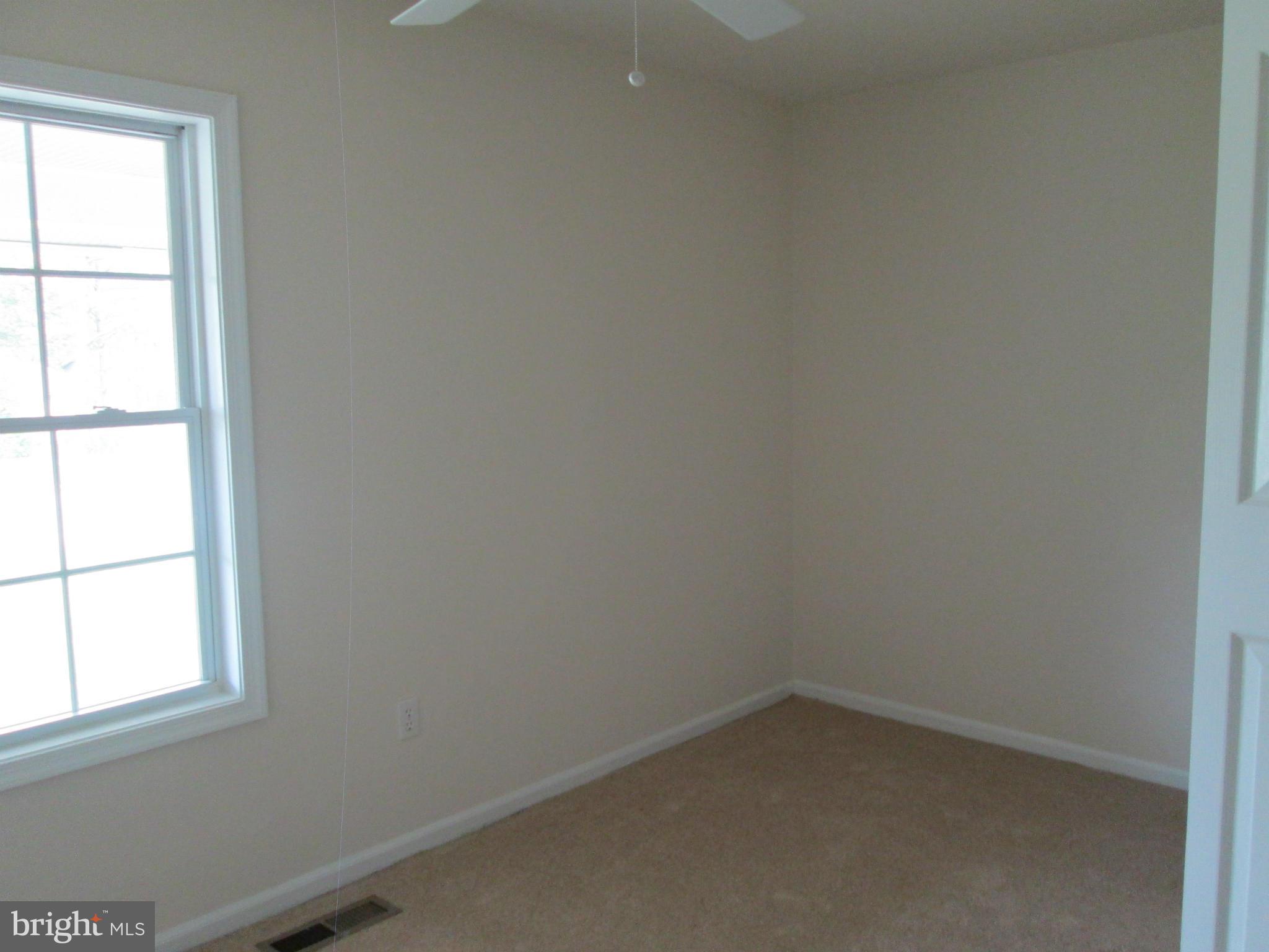703 West Nettle Tree Road Sterling, VA 20164 - Photo 7 of 11 Bedroom