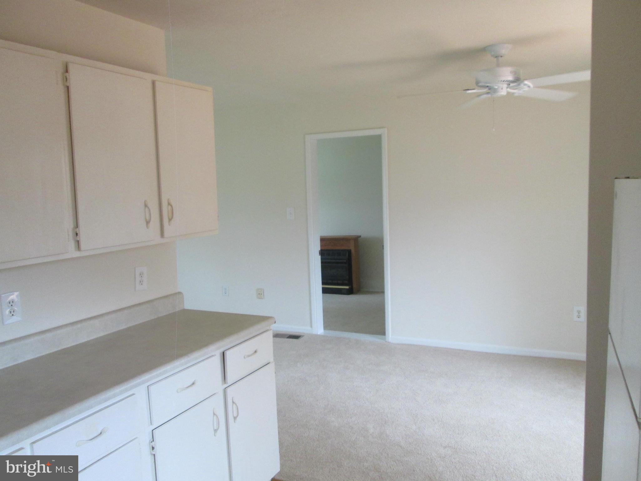 703 West Nettle Tree Road Sterling, VA 20164 - Photo 9 of 11 Interior (General)